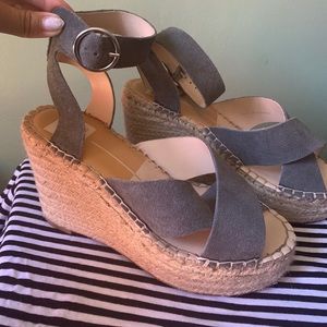 DolceVita size7 Suede Pwdr blue wedge&ankle strap